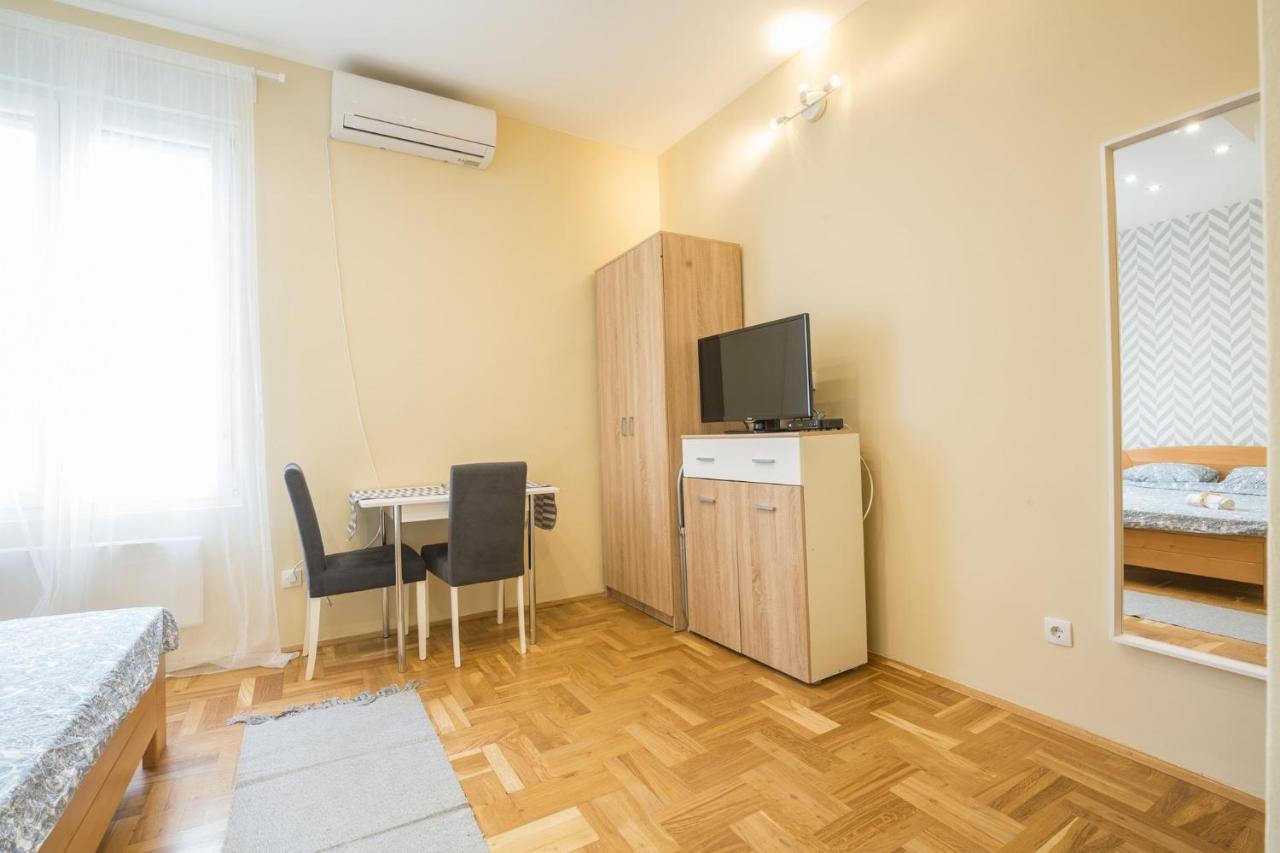 Belgrade Center Apartment Skadarlija Luaran gambar